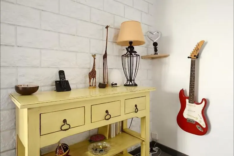 Jolie Chambre Chaleureuse Marsylia
